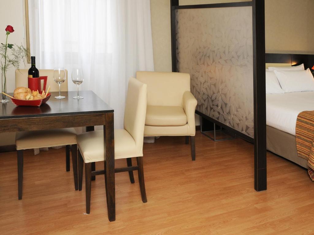 Del Bono Suites Art Hotel Сан Хуан Стая снимка