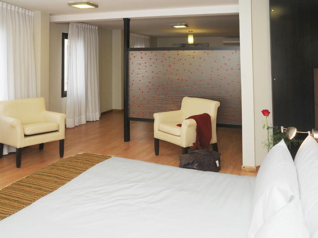 Del Bono Suites Art Hotel Сан Хуан Стая снимка